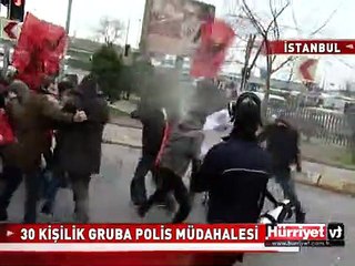 MARMARA ÜNİVERSİTESİ'NE YÜRÜMEK İSTEYEN GRUBA POLİS MÜDAHALESİ