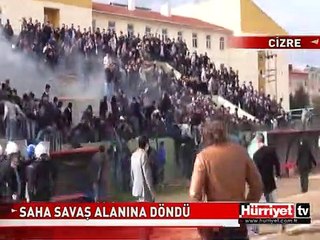 AMATÖR MAÇTA SAHA SAVAŞ ALANINA DÖNDÜ