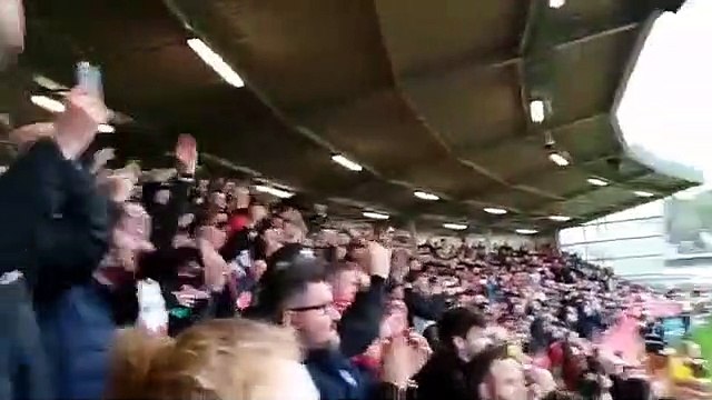 Derry City fans celebrate after FAI Cup semi-final win over Treaty United