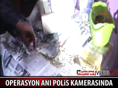ÜNLÜLERİN DE GÖZALTINA ALINDIĞI UYUŞTURUCU OPERASYONU KAMERADA