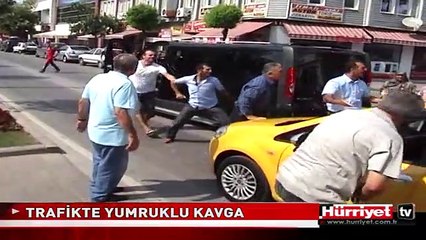 TRAFİKTE YUMRUKLU KAVGA