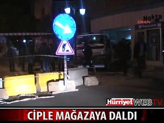 SÜRÜCÜ EZDİĞİ CANSIZ MANKENİ GERÇEK SANDI VE KAÇTI