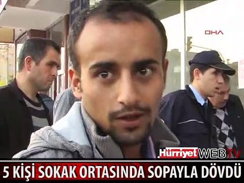 SOKAK ORTASINDA TEKME TOKAT VE SOPAYLA ACIMASIZCA DÖVDÜLER