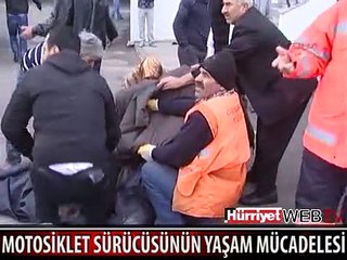 KAZA YAPAN SÜRÜCÜYÜ HAYATTA TUTMAK İÇİN BÖYLE UĞRAŞTILAR