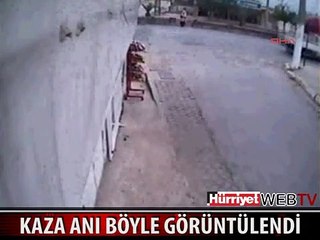 DEHŞETE DÜŞÜREN KAZA KAMERADA