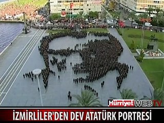 İZMİRLİLER'DEN DEV ATATÜRK PORTRESİ