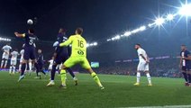 Dünya, Messi'nin kullandığı frikik öncesi Marsilya kalecisinin aldığı önlemi konuşuyor