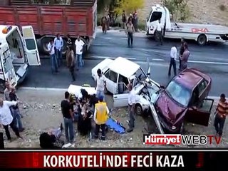 ANTALYA'DA KAFA KAFAYA ÇARPIŞTILAR