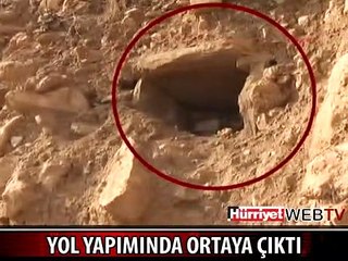 YOL YAPIMINDA ERMENİ MEZARLIĞI ORTAYA ÇIKTI