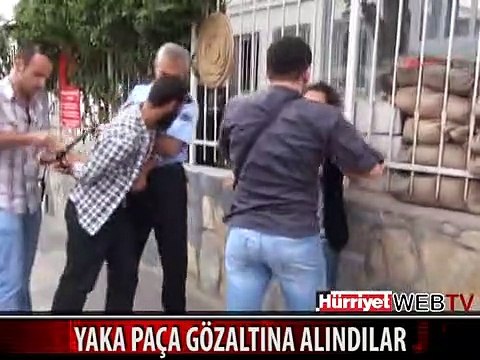 SAVAŞ KARŞITI EYLEMDE YAKA PAÇA GÖZALTI