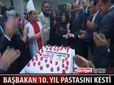 ERDOĞAN AK PARTİ'NİN 10. YIL DÖNÜMÜ PASTASINI KESTİ