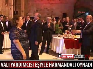 VALİ YARDIMCISI EŞİYLE HARMANDALI OYNADI