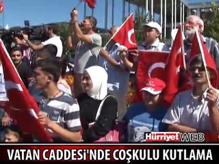 VATAN CADDESİ'NDE ZAFER BAYRAMI COŞKUSU