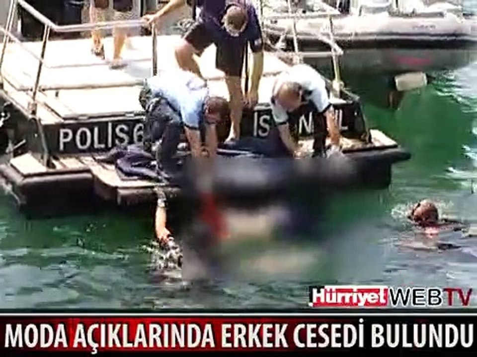 MODA AÇIKLARINDA DENİZDEN ERKEK CESEDİ ÇIKTI