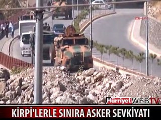 ŞIRNAK'TA SINIRA ASKER SEVKİYATI