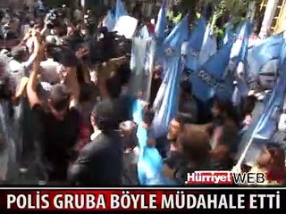 BAŞBAKANLIĞA YÜRÜMEK İSTEYEN GRUBA POLİS MÜDAHALE ETTİ