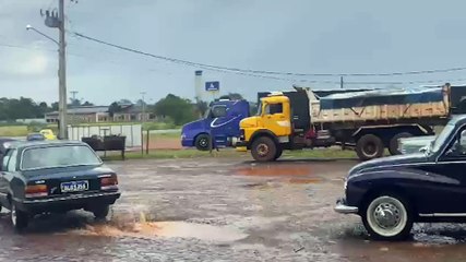 Evento em Corbélia mobiliza carros antigos de Cascavel