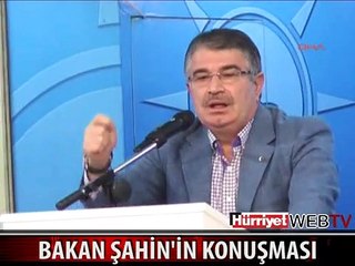 BAKAN ŞAHİN'DEN KÖŞE YAZARLARINA "AĞZINA TIKARIM O YAZILARI SENİN"