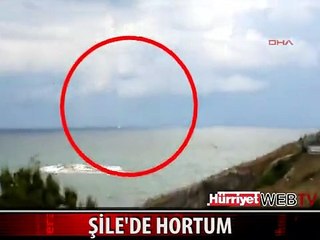ŞİLE'DE KORKUTAN HORTUM