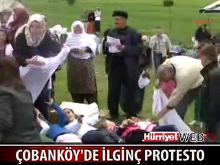 KÖYDE TABUTLU KEFENLİ ATIK TESİS PROTESTOSU