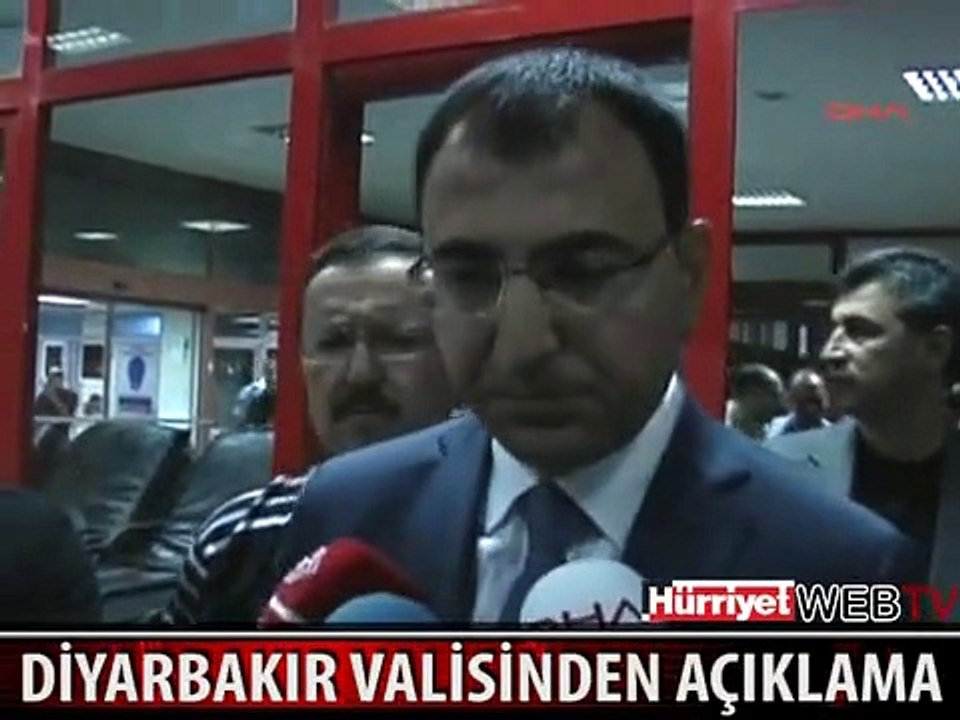 DİYARBAKIR VALİSİ MUSTAFA TOPRAK: POLİS ARACINA ÇAPRAZ ATEŞ AÇTILAR