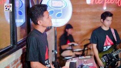 Alvi Ananta-Cidro 9 [Official Music Video]