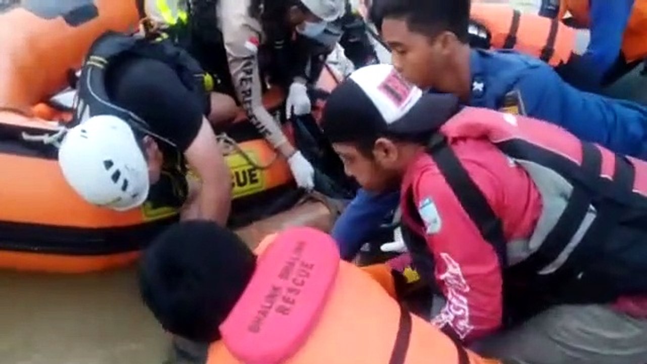 BREAKING NEWS. Lelaki Tenggelam di Sungai Martapura Kampung Keramat Ditemukan, 2 Hari Pencarian