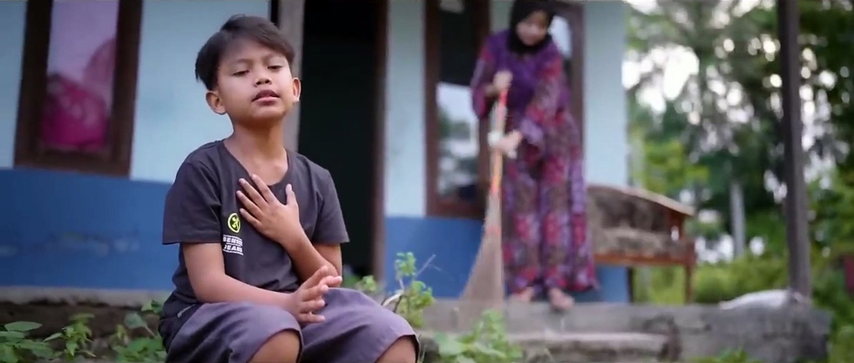 Single Terbaru Farel Prayoga ft Mufly Key - Si Kecil Aku (Official Music Video ANEKA SAFARI)