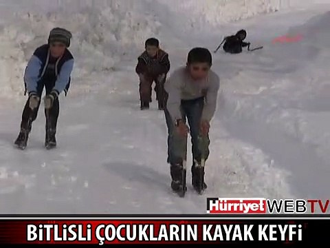 BİTLİSLİ ÇOCUKLAR KARIN KEYFİNİ BÖYLE ÇIKARIYOR