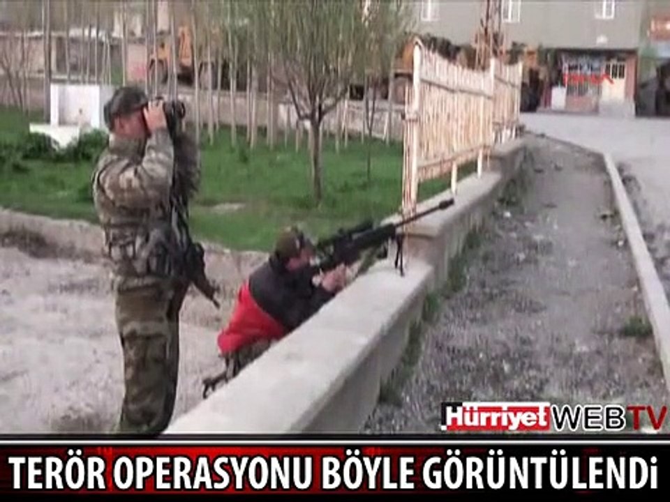 İŞTE HAKKARİ'DEKİ OPERASYON ANI
