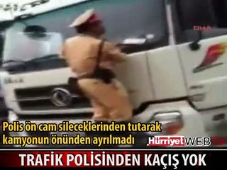 BU TRAFİK POLİSİNDEN KAÇIŞ YOK