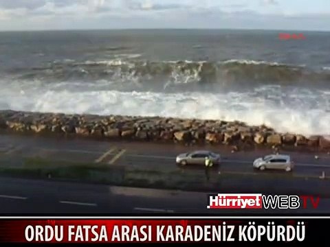 ORDU FATSA ARASI DALGALAR BÖYLE ÇILDIRDI