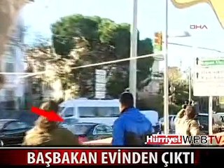 BAŞBAKAN AMELİYAT SONRASI İLK KEZ EVİNDEN ÇIKTI
