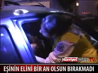 EŞİNİN ELİNİ BİR AN OLSUN BIRAKMADI