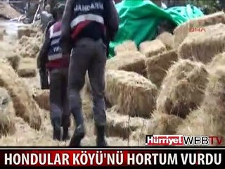 HORTUM HONDULAR KÖYÜNÜ YERLE BİR ETTİ