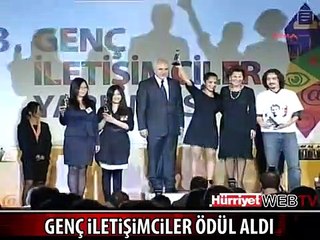 GENÇ İLETİŞİMCİLER ÖDÜLLERİNİ ALDI