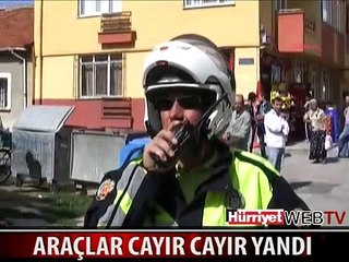 EDİRNE'DE 2 ARAÇ ALEV ALEV YANDI