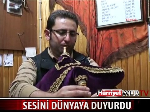 5 METRELİK ATÖLYESİNDEN SESİNİ DÜNYAYA DUYURDU