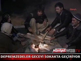 DEPREMZEDELER GECEYİ SOKAKTA GEÇİRDİ
