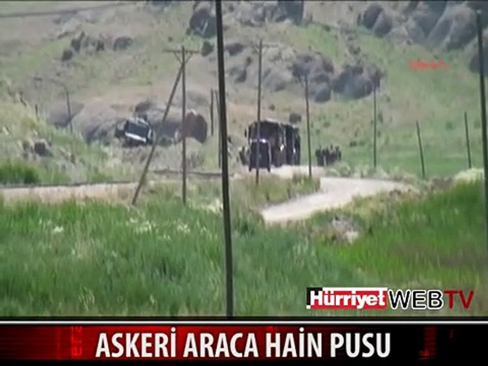 VAN'DA ASKERİ ARACA HAİN PUSU