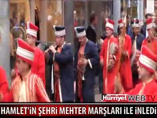 AĞZI AÇIK SEYRETTİLER