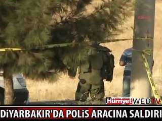 DİYARBAKIR'DA POLİS ARACINA EL BOMBALI SALDIRI