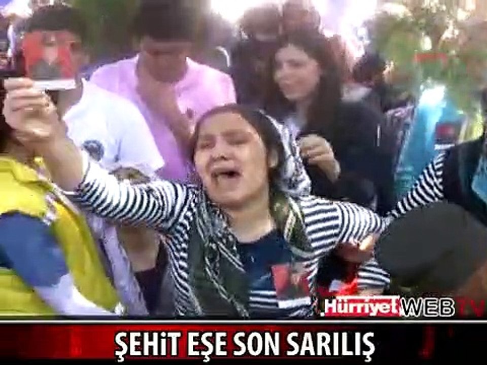 ŞEHİT EŞE SON ÖPÜCÜK
