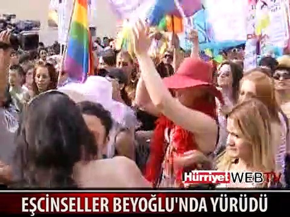 EŞCİNSELLER EYLEMDE