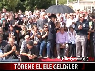 ŞEHİT KOMİSER GÖZYAŞLARIYLA UĞURLANDI