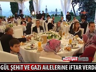 Tải video: CUMHURBAŞKANI ŞEHİT AİLELERİYLE İFTARDA BULUŞTU