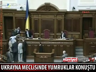 MECLİS BAŞKAN VEKİLİ, MİLLETVEKİLİNİ BÖYLE DÖVDÜ