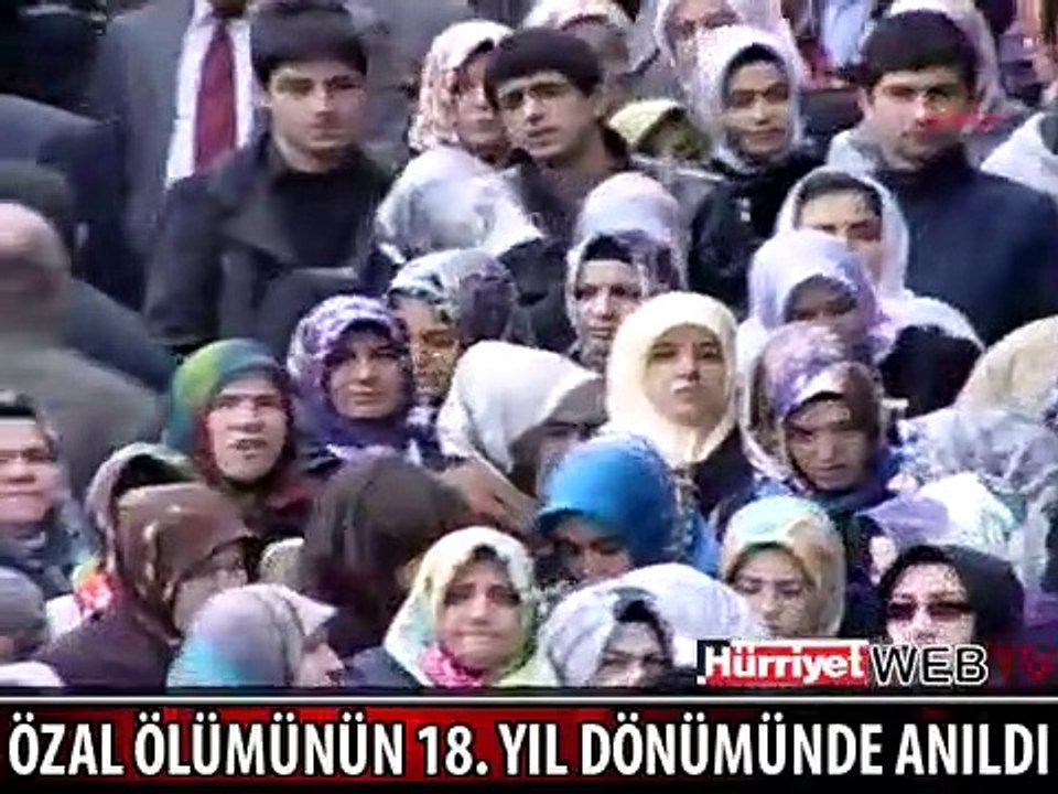 TURGUT ÖZAL MEZARI BAŞINDA ANILDI