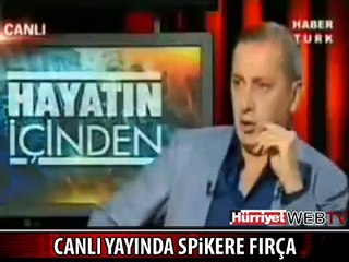 CANLI YAYINDA SPİKERE FIRÇA