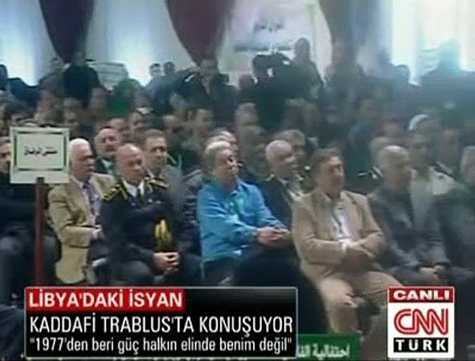 KADDAFİ TRABLUS'TA KONUŞTU